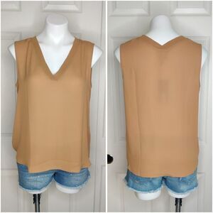 Worthington V-neck flowy tank top sz M NWT